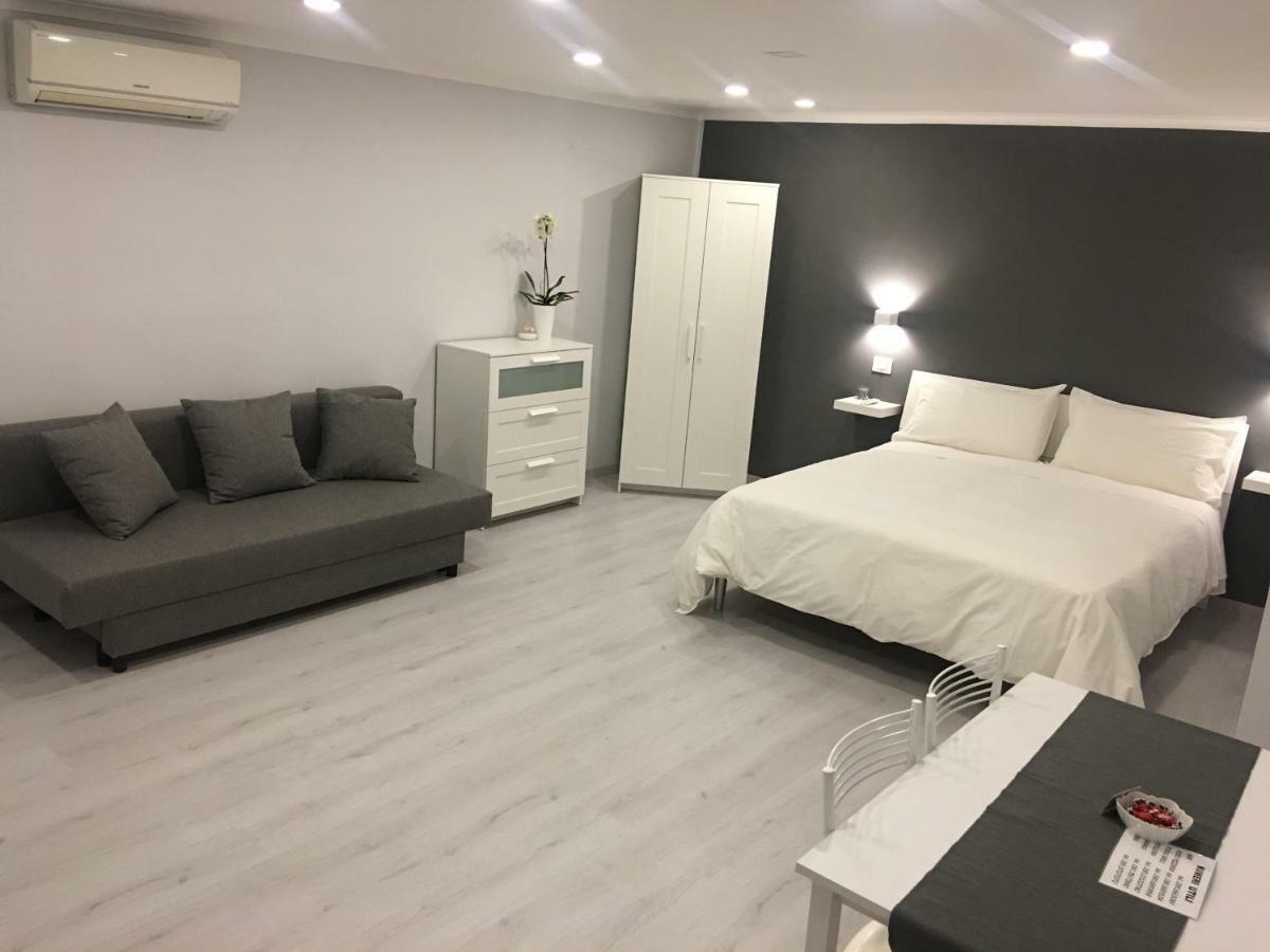 The Lux B&B Napoli Mergellina Экстерьер фото